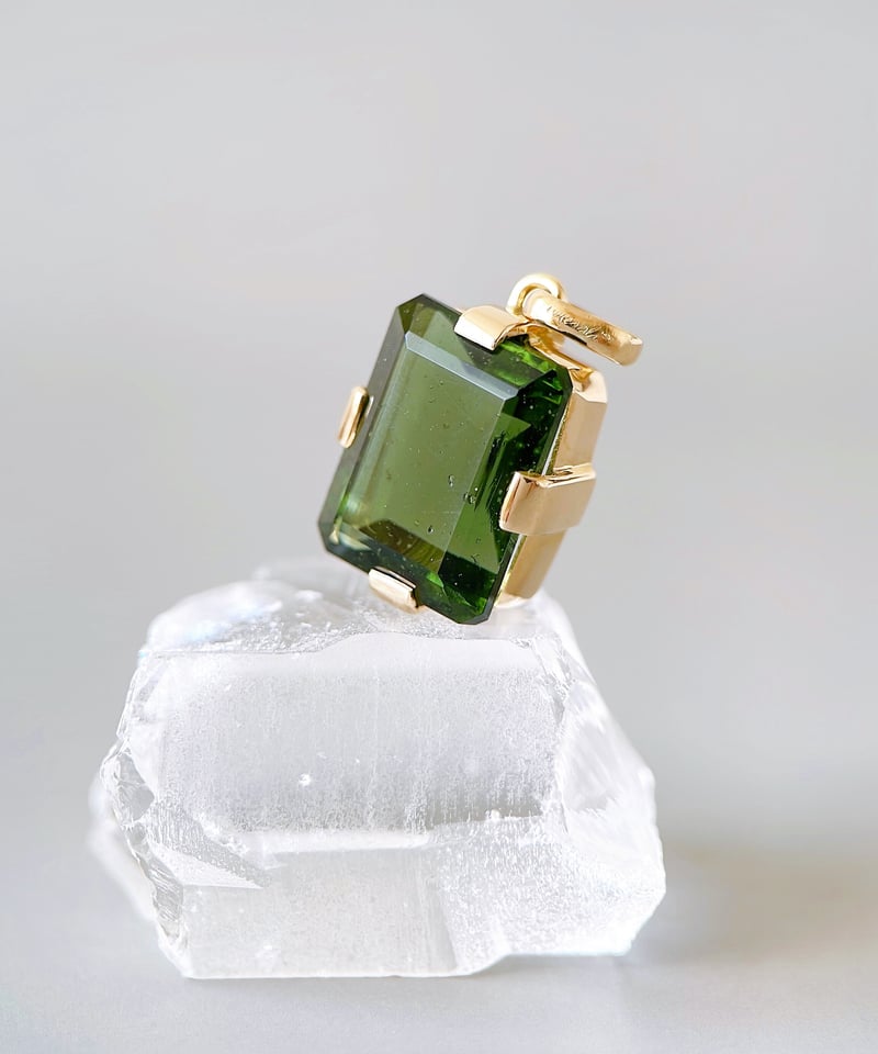 14kgf〉◇宝石質モルダバイト*ネックレス ネックレス