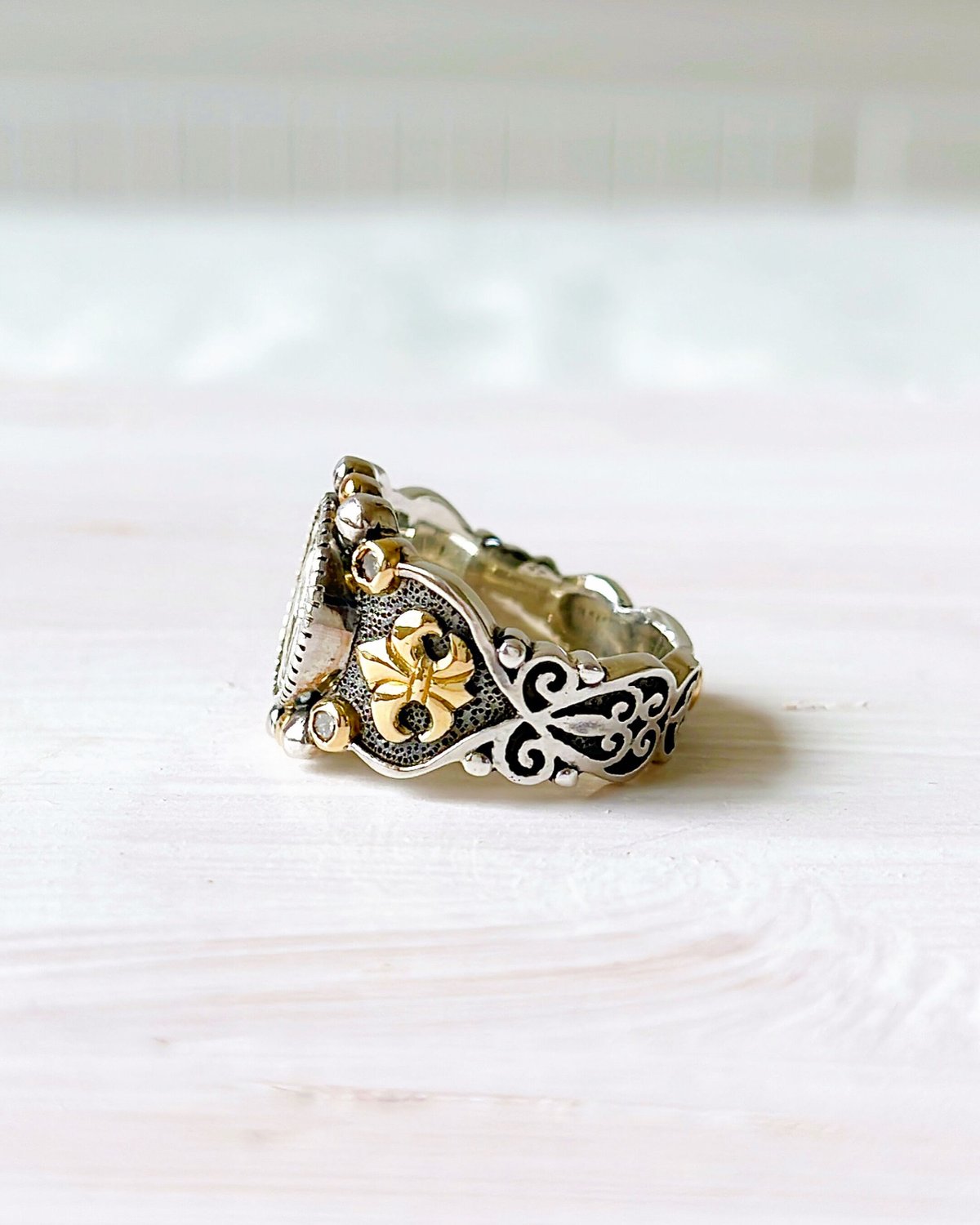 Mary&ダイヤモンド&アクアマリン シルバー&18KYGリング（Sacred Heart