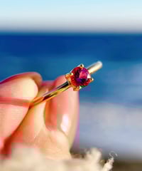 ピンクスピネル18KYGリング