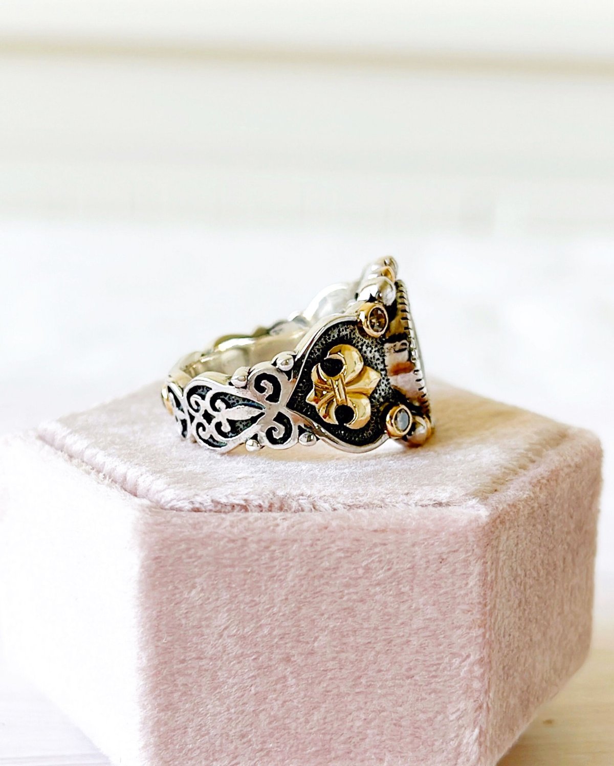 Mary&ダイヤモンド&アクアマリン シルバー&18KYGリング（Sacred Heart