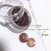 Lueur d'origine nuance powder / brun