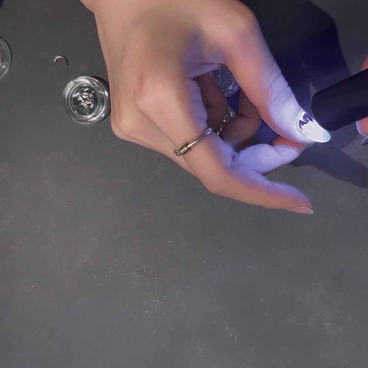 クロウ clou ハンディライト 送料無料】ジェルネイル ネイル工房 Clou LED & UV 直立式