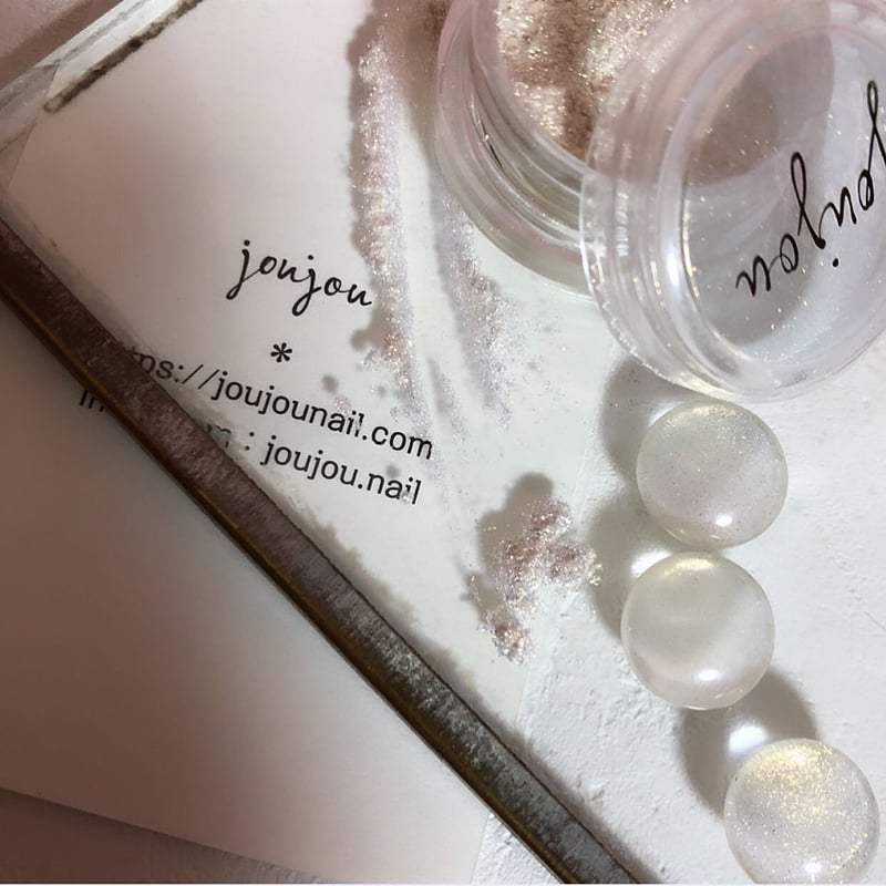 Lueur d'origine nuance powder / charme | joujou