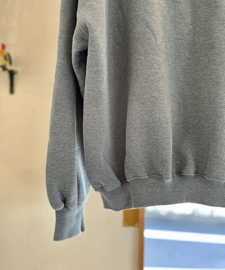 ボックスシルエットになるまで育てられたスウェット