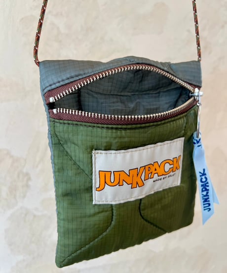JUNK PACK  [us quilting Sakosh]