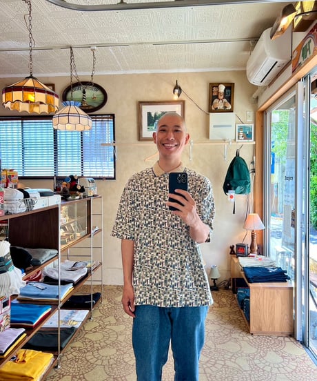Tシャツに襟を付けただけみたいなポロシャツ