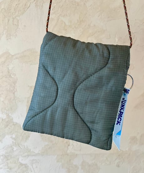 JUNK PACK  [us quilting Sakosh]