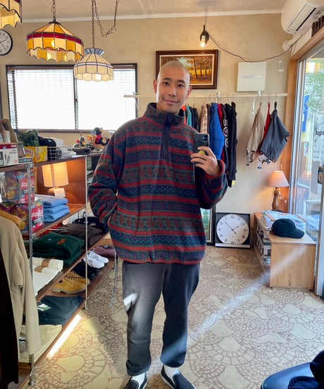 いなたい総柄プルオーバーフリースジャケット