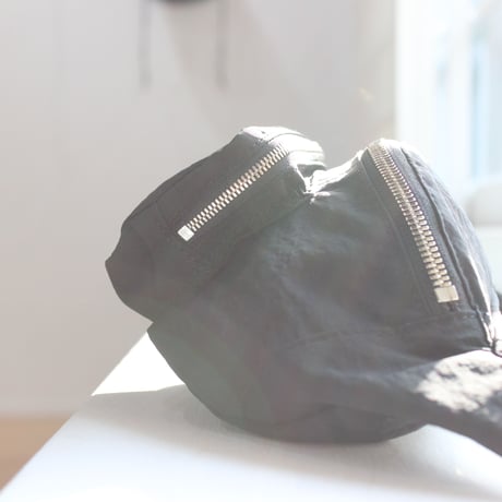 ［implres］IN-56 cheerful body bag