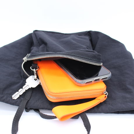 ［implres］IN-60 squeeze tote shoulder bag