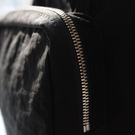 ［implres］IN-60 squeeze tote shoulder bag