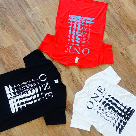 終日和平 Ｔ シャツ  designed  by  CYDERHOUSE