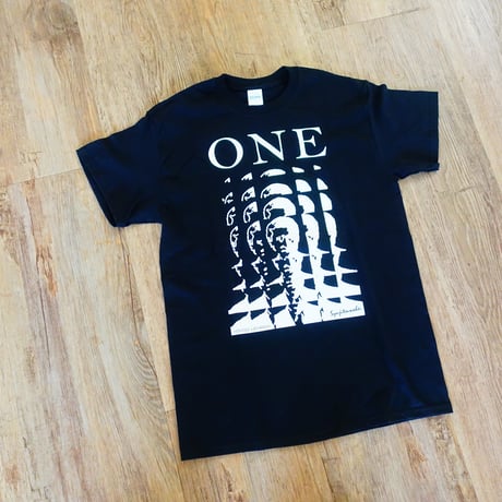 終日和平 Ｔ シャツ  designed  by  CYDERHOUSE
