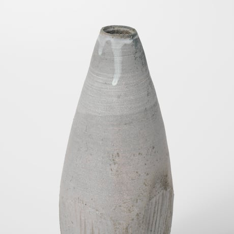 野口悦士 / オブジェ・花器・白錆角瓶 (実物写真2381)