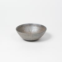 井内 素 / 平鉢 / ボウル / 黒灰 / 4.5寸 (実物写真3-544)