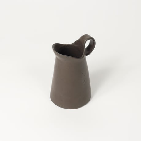 teto ceramic  / ピッチャー・小 (花器)・濃茶(錆鉄色) (実物写真2261)