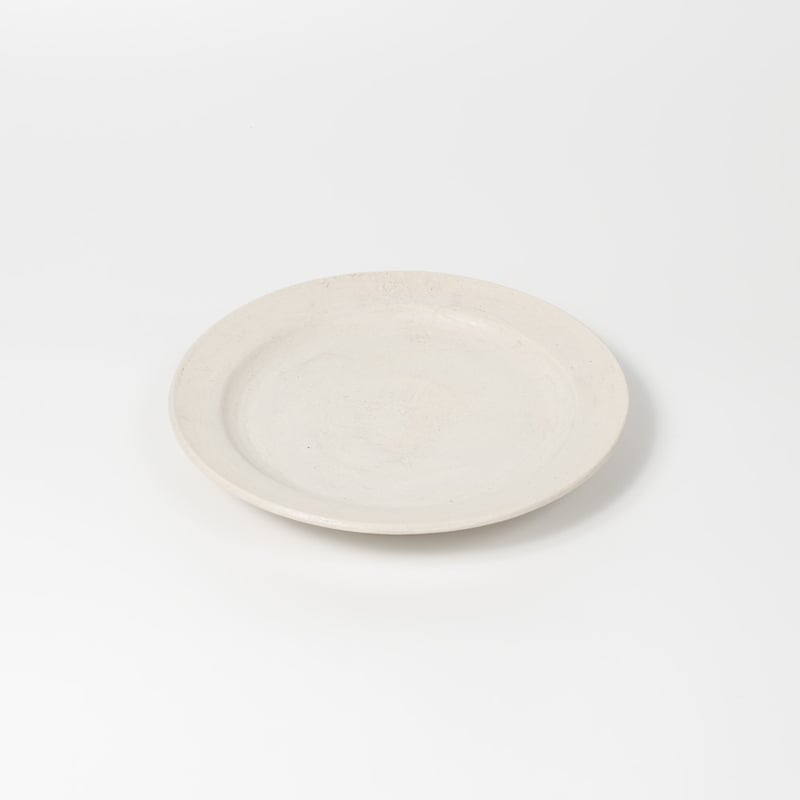 髙野友美 / プレート / リム皿 / 7寸 / 白釉 (実物写真2555) | Mono.