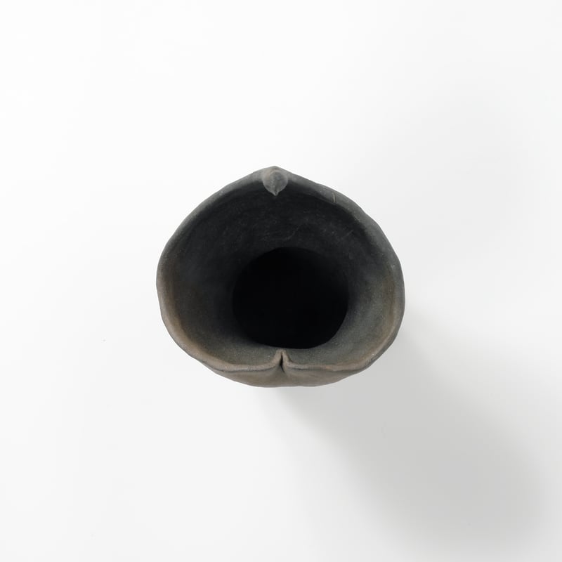 ★焼締め★ 花入れ 〜値下げ みょうち あつこ / オブジェ・花器・焼締 (実物写真2377) | Mono.