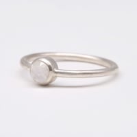 y.h.a accessories / リング/ Silver・ムーンストーンΦ4 /9号