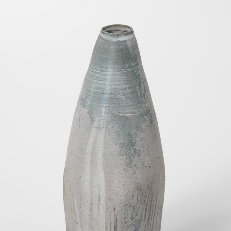 野口悦士 / オブジェ・花器・白錆角瓶 (実物写真2381) | Mono.