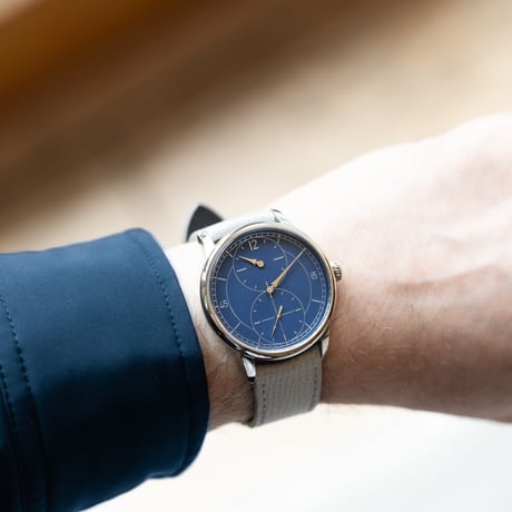 Louis Erard / Regulator Grave Blue / Noirmont Mètiers d‘Art / LE85248AA15BVA159