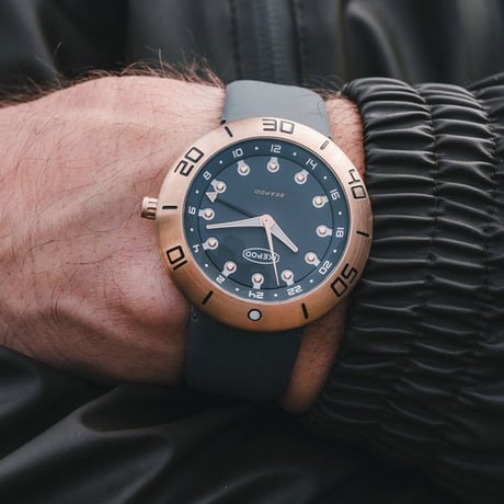IKEPOD / SEAPOD BRONZE / IPS004SILG / Archi