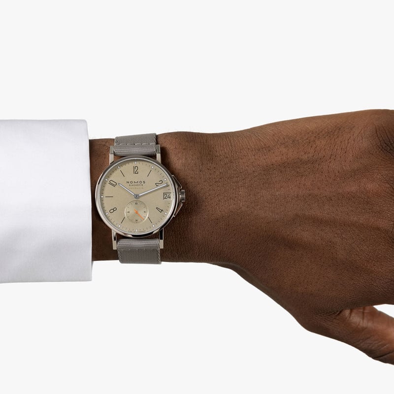 NOMOS Glashütte / Ahoi neomatik 38 Date Sand /