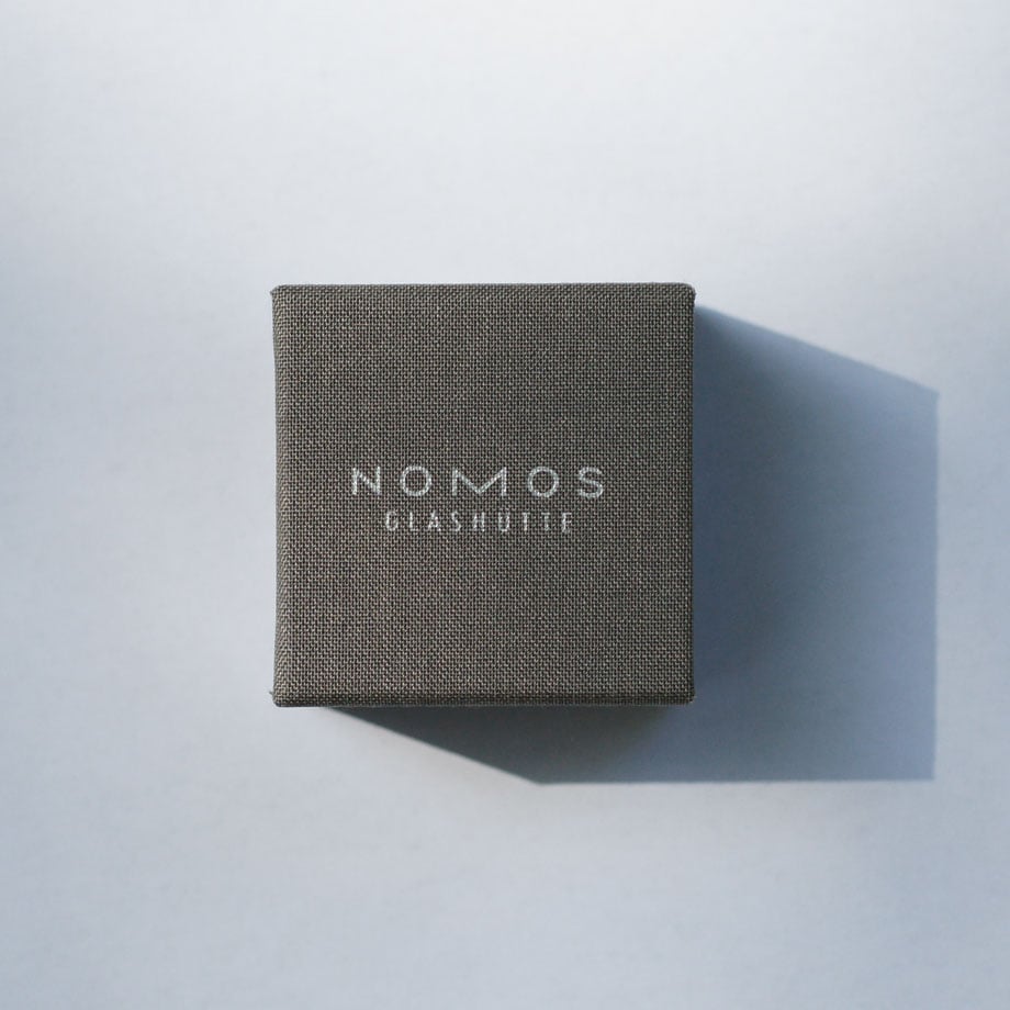 NOMOS Glashütte / SUNRING（シルバー）日時計サンダイヤル 楽天市場】【ノモス正規販売店】NOMOS 日時計 サンダイアル