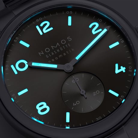 NOMOS Glashütte / Club Sport neomatik 39 Smoke / NM764