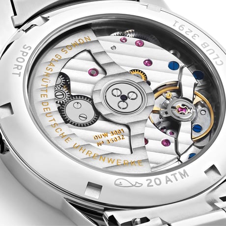 NOMOS Glashütte / Club Sport neomatik Polar / NM750