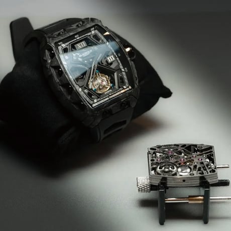 BLACKOUT WATCHES / XP1 Tourbillon LT Centurion / BOXP1TBLTCGDCN