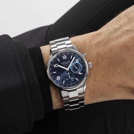 NOMOS Glashütte / Club Sport neomatik Worldtimer Blue / NM790