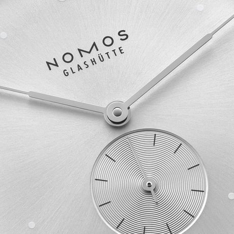 NOMOS Glashütte / METRO 33 / NM1122