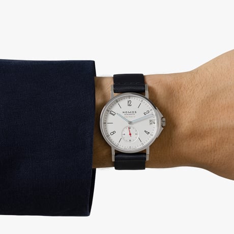 NOMOS Glashütte / Ahoi neomatik 38 Date / NM525  525