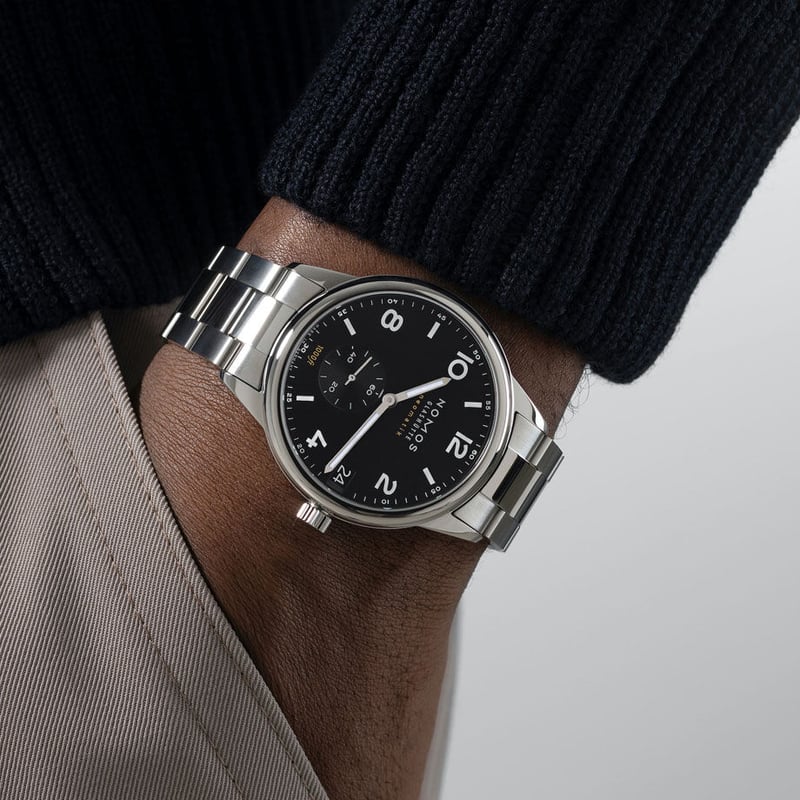 NOMOS Glashütte / Club Sport neomatik 42date bl