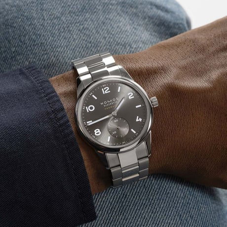 NOMOS Glashütte / Club Sport neomatik 39 Smoke / NM764