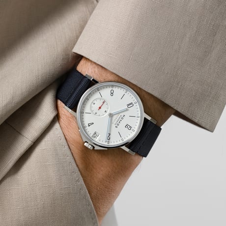 NOMOS Glashütte / Ahoi neomatik 38 Date / NM525  525