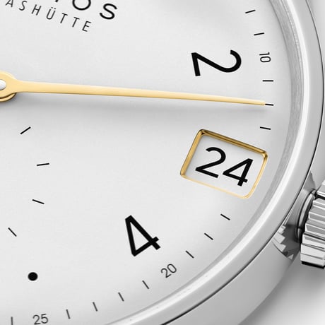 NOMOS Glashütte / Minimatik 39 Date Gold / NM1251 1251