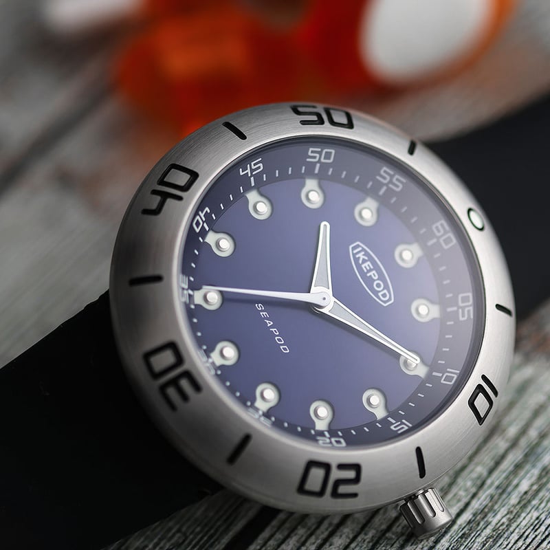 IKEPOD / Seapod / IPS007SILB / 007 Enzo | 腕時計専門