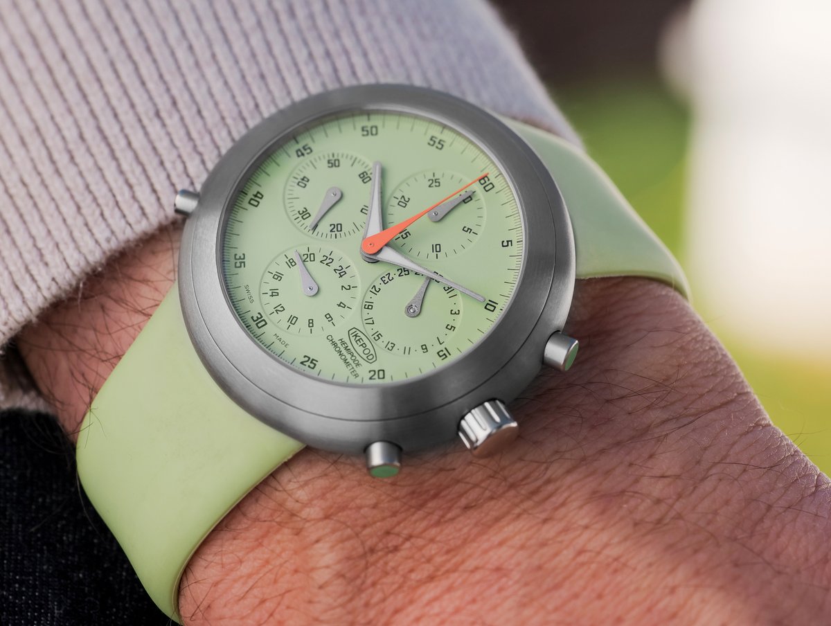 スイス本国完売】 IKEPOD / New Chronopod / IPC011SILP /