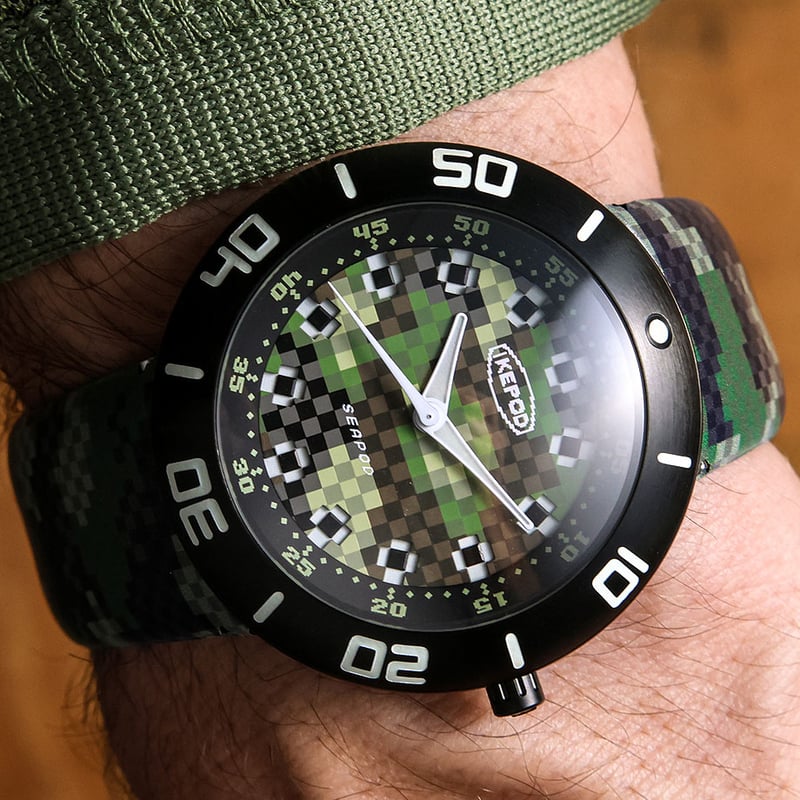 【新品未使用品】フルーツバスケット腕時計2点＋カプセルトイ4点セット IKEPOD / Seapod / IPS003PIXLB | 腕時計専門 Fortune T