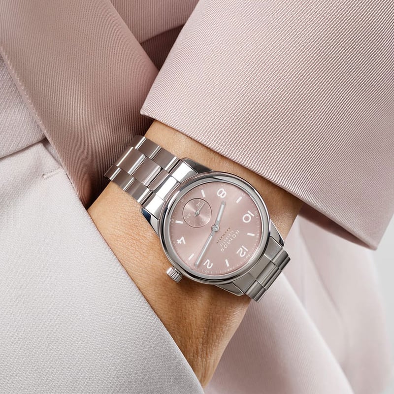 もも NOMOS Glashütte / Club Sport neomatik 34 / NM75