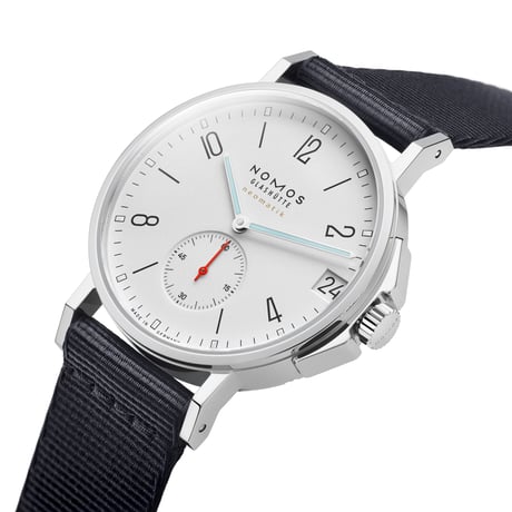 NOMOS Glashütte / Ahoi neomatik 38 Date / NM525  525