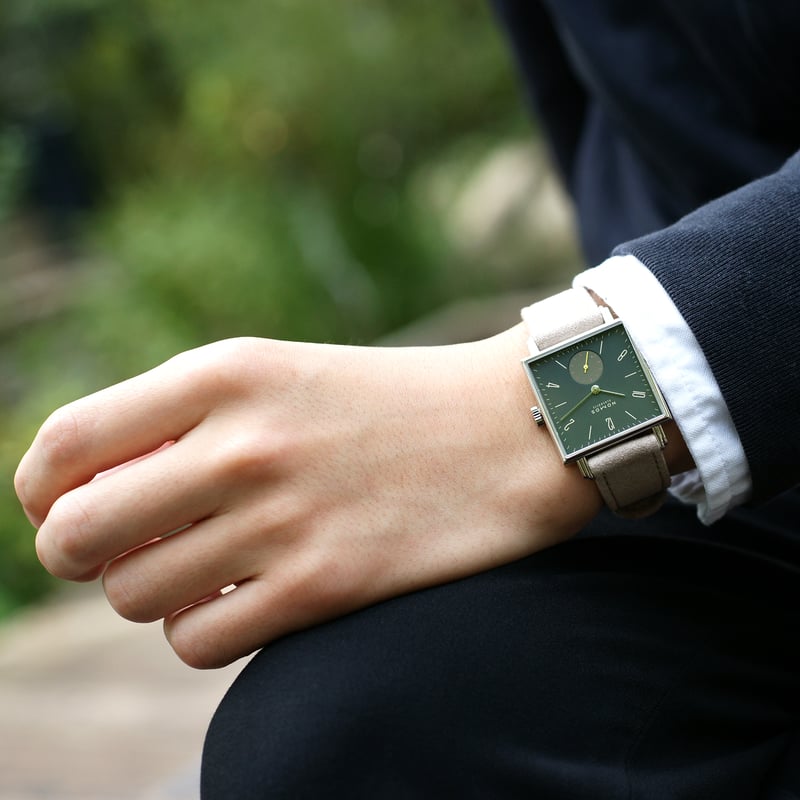 MeseMoa. LOST NUMBER 即購入可能　送料込み モーメント【M】 61L（拡張時72L） 3～5泊 無料預け入れ可 | トップ