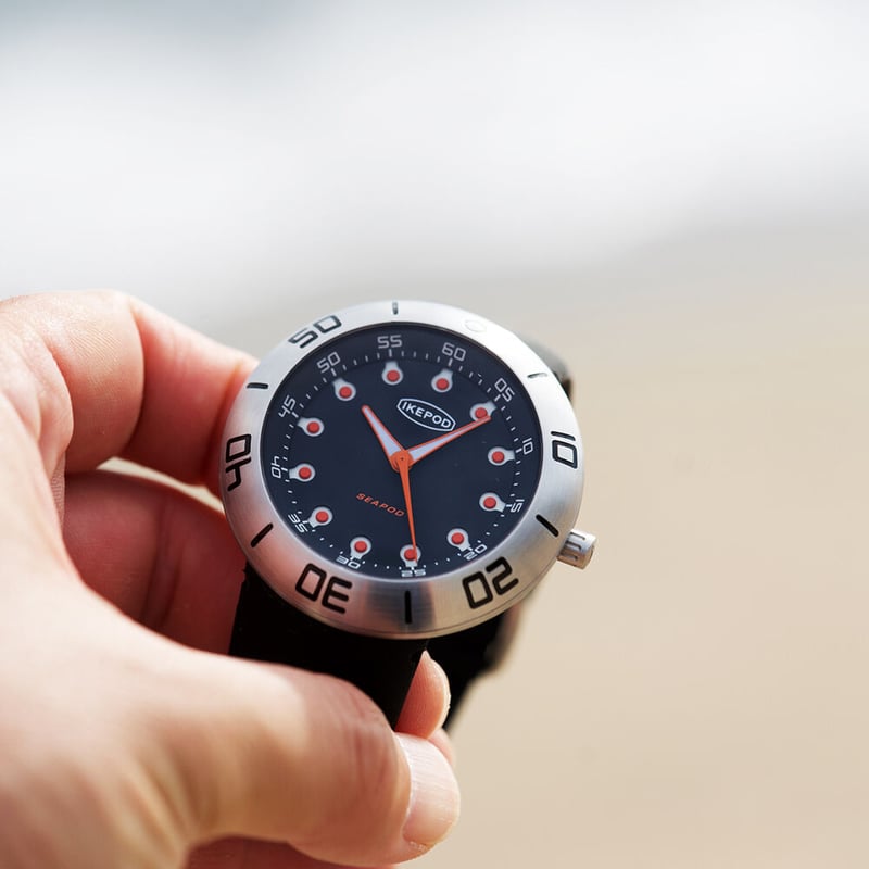 IKEPOD / Seapod / IPS001SILB / 001 Zale | 腕時計専門