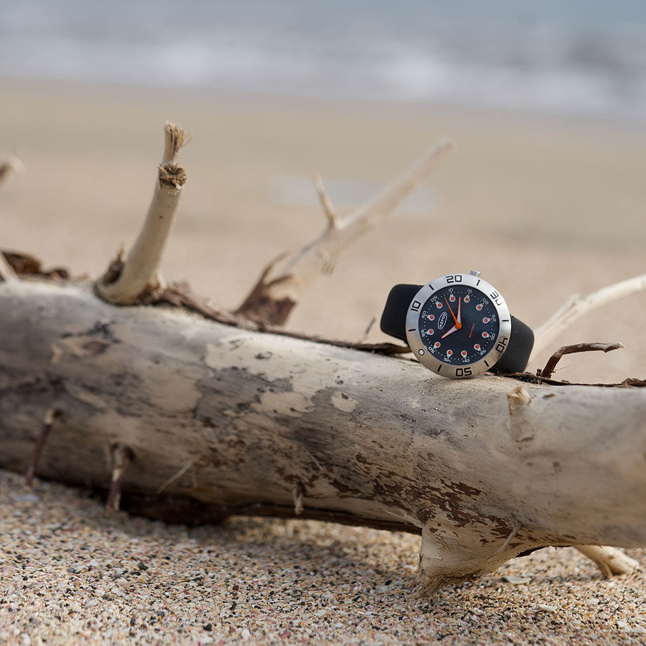 IKEPOD / Seapod / IPS001SILB / 001 Zale | 腕時計専門