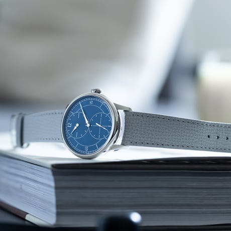 Louis Erard / Regulator Grave Blue / Noirmont Mètiers d‘Art / LE85248AA15BVA159