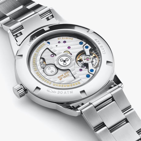 NOMOS Glashütte / Club Sport neomatik 42date blue / CLS161011BL2CSM  782