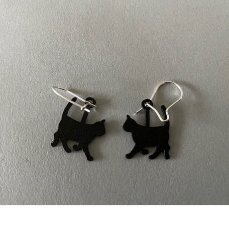 猫ピアス