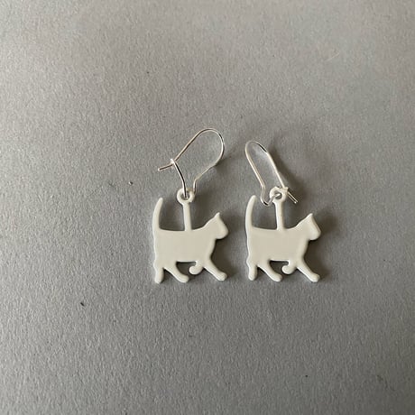 猫ピアス